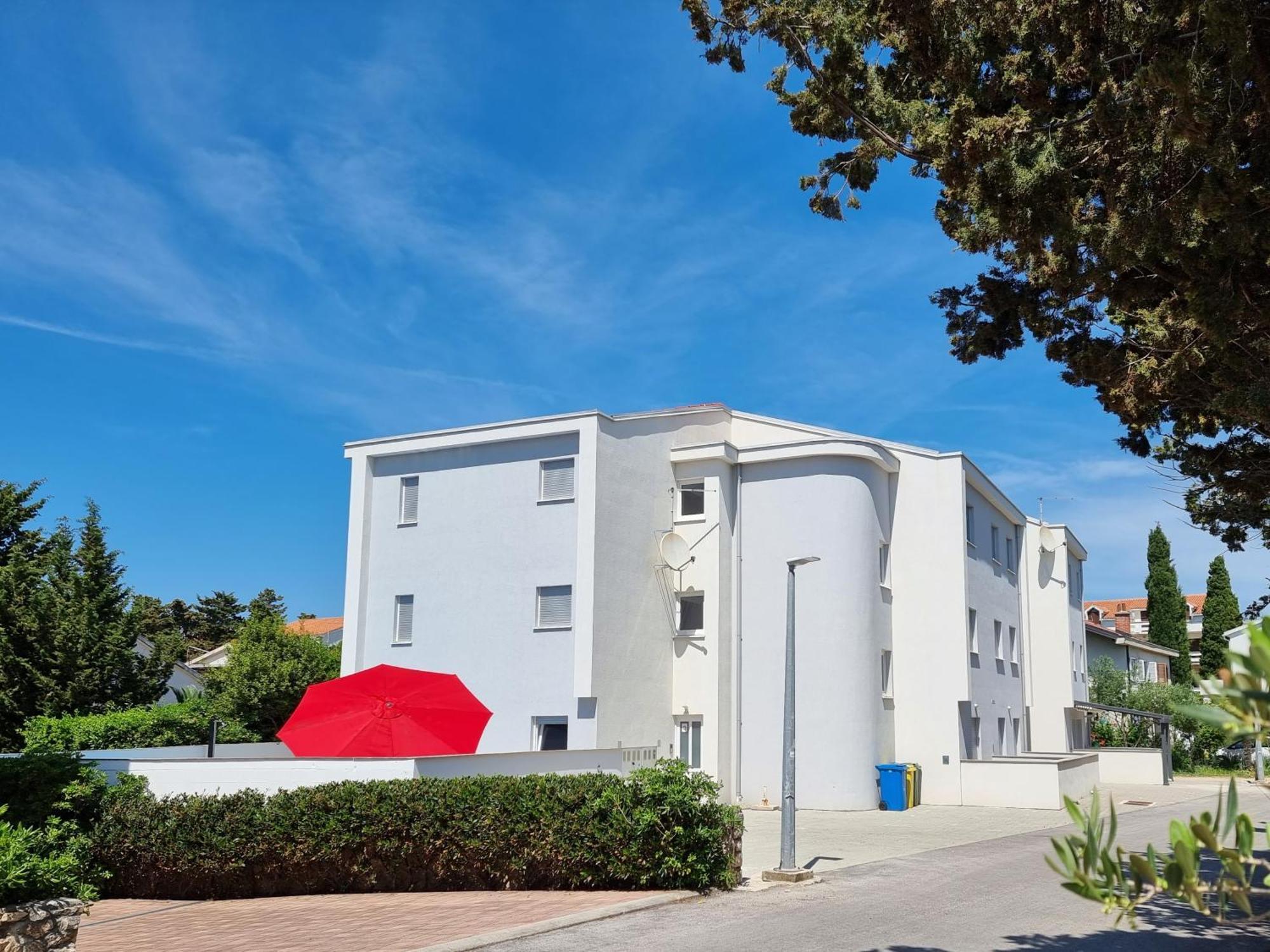 Summer Holiday Apartments Новаля Екстериор снимка